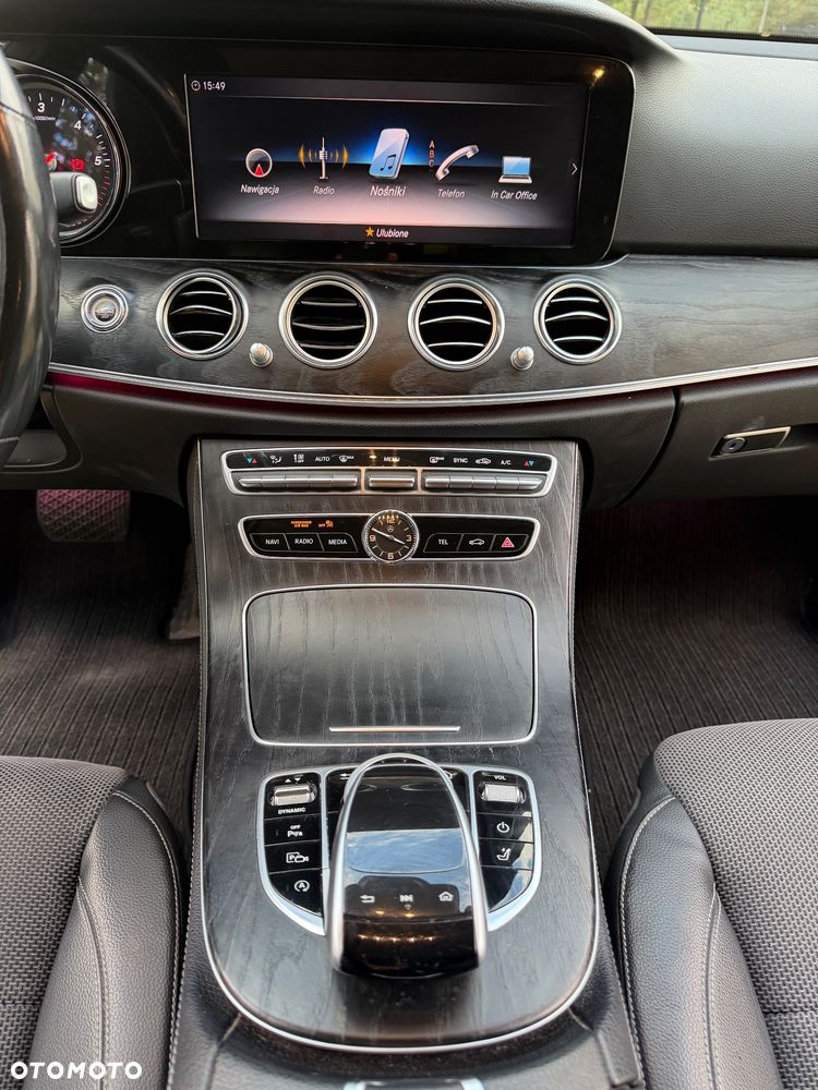 Mercedes-Benz Klasa E - 10