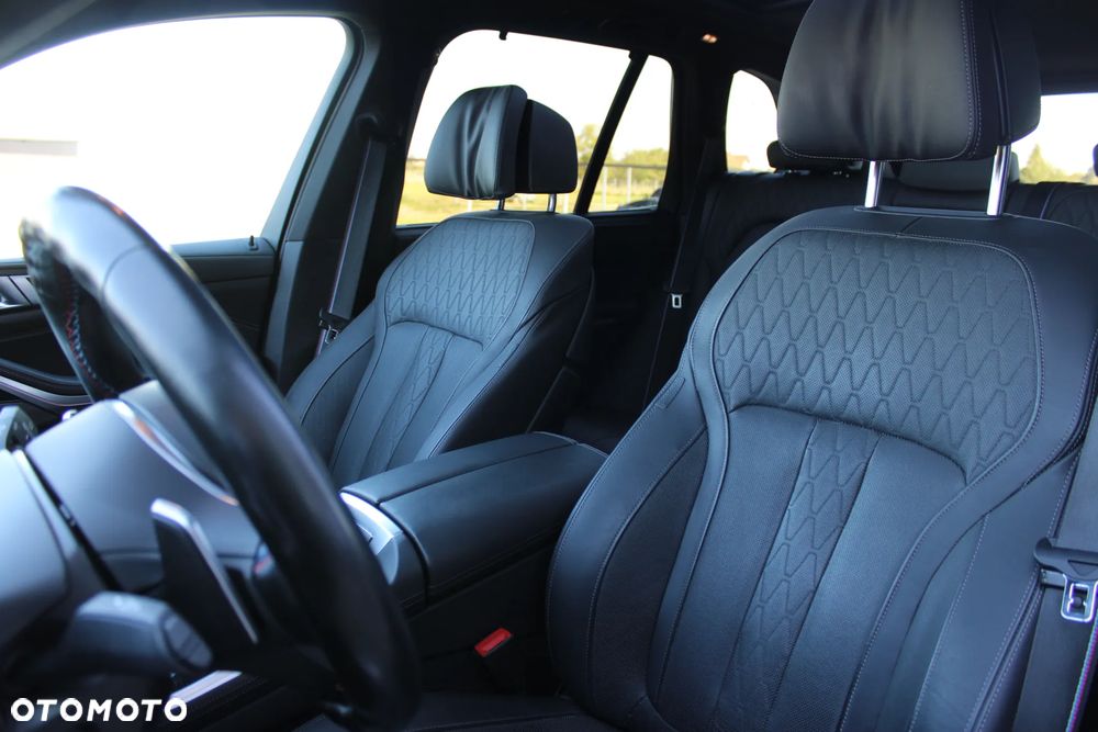 BMW X5 M M60i mHEV sport - 26