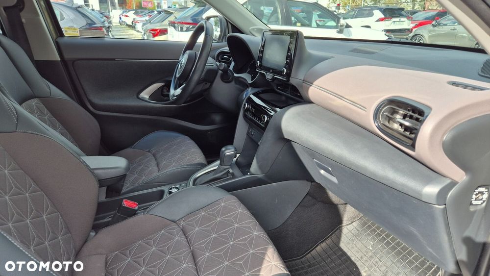 Toyota Yaris Cross Hybrid 1.5 Executive 4x4 - 7