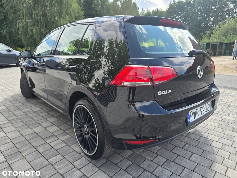 Volkswagen Golf 1.2 TSI BlueMotion Technology Comfortline - 4