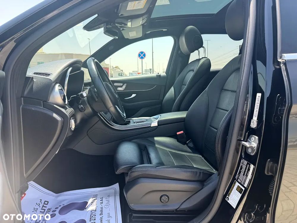 Mercedes-Benz GLC 300 4Matic 9G-TRONIC AMG Line - 8