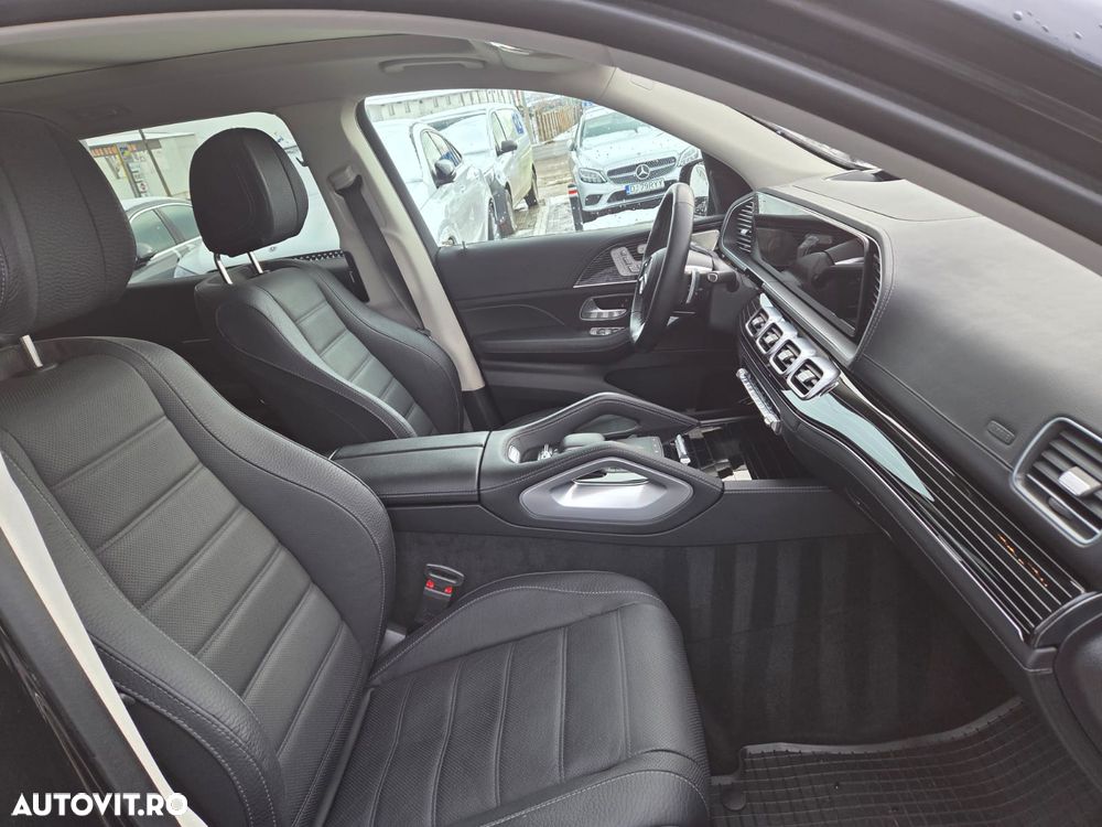 Mercedes-Benz GLS - 31