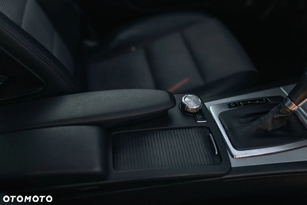 Mercedes-Benz Klasa C - 30