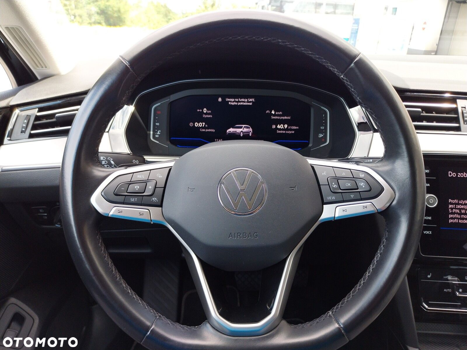 Volkswagen Passat 2.0 TDI Elegance DSG - 13
