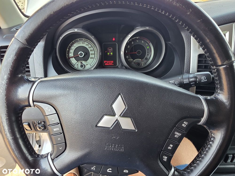 Mitsubishi Pajero 3.2 DID Instyle EU6 - 15