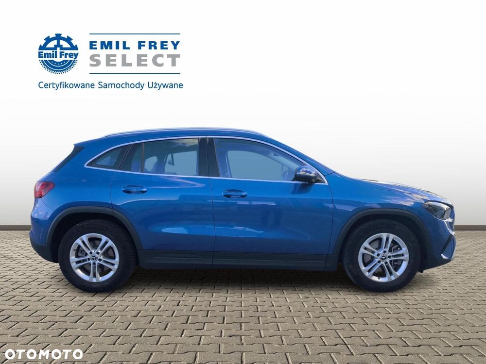 Mercedes-Benz GLA - 6