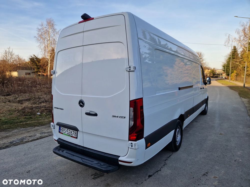 Mercedes-Benz SPRINTER - 8