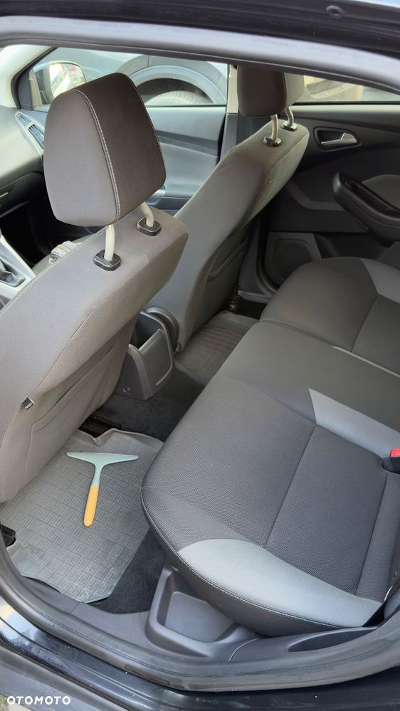 Ford Focus - 12