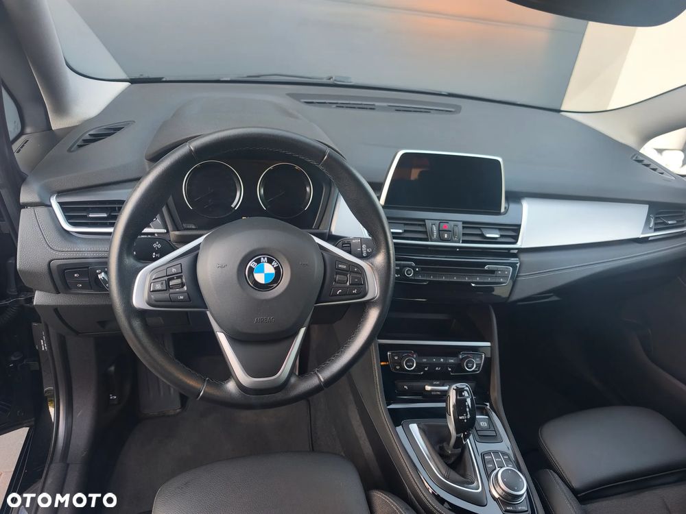 BMW Seria 2 218d Luxury Line - 19
