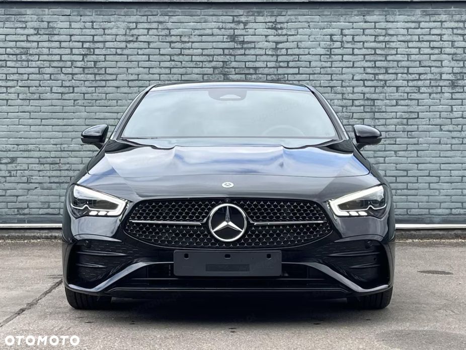 Mercedes-Benz CLA - 2