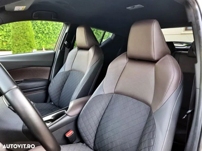 Toyota C-HR ver-1-8-hsd-122-cp-4x2-cvt-c--ult-style - 10