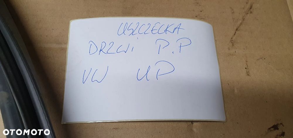 Uszczelka drzwi prawy przód przednia prawa VW Up 3D - 7