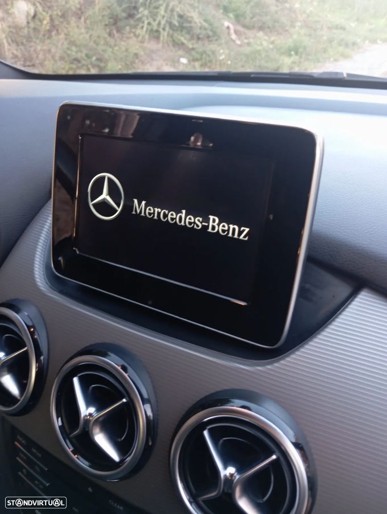 Mercedes-Benz 180 - 5