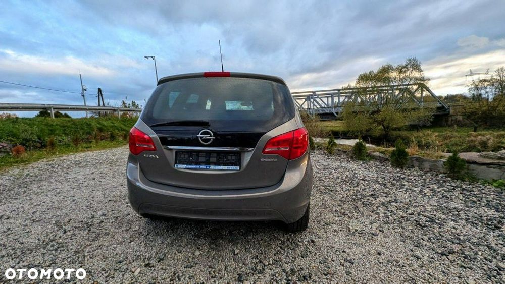 Opel Meriva - 11