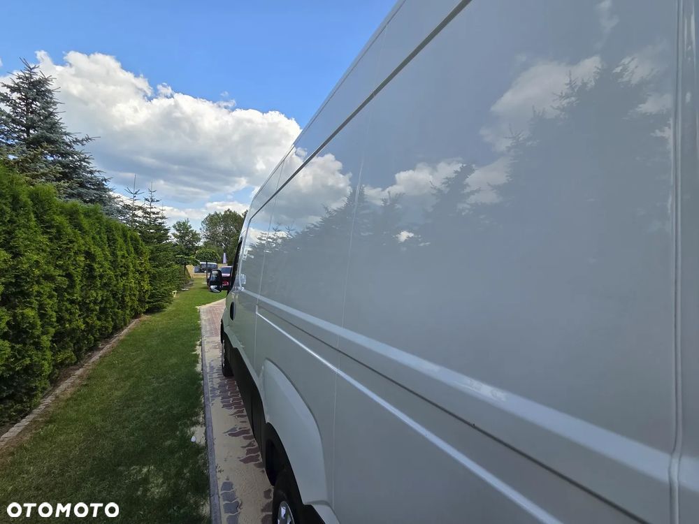 Iveco 35S17 - 21