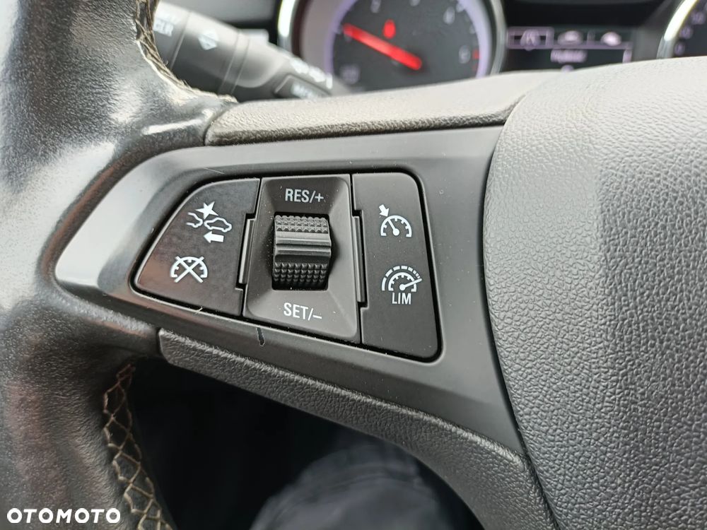 Opel Astra 1.5 D Start/Stop Business Elegance - 22