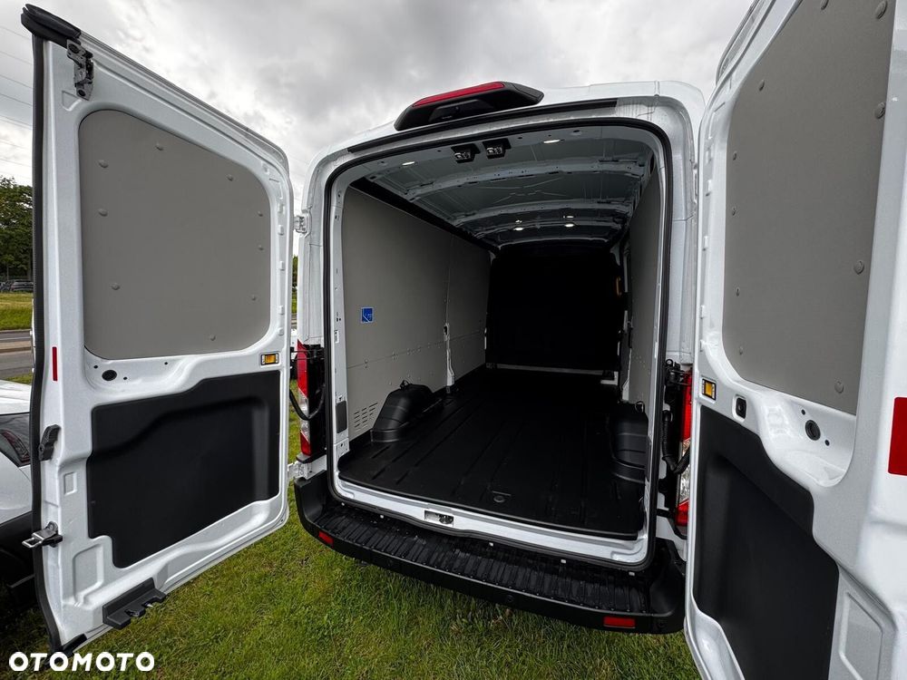 Ford transit Van Trend L3H2 - 12