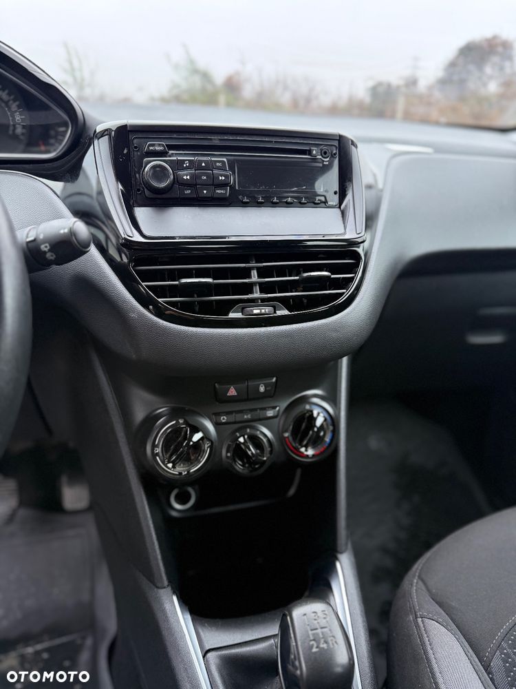Peugeot 208 1.4 VTi Access - 10