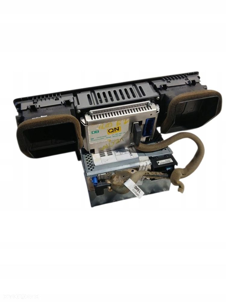 radio cd nawigacja wyświetlacz kratki nawiewu opel vectra c 13283232 - 4