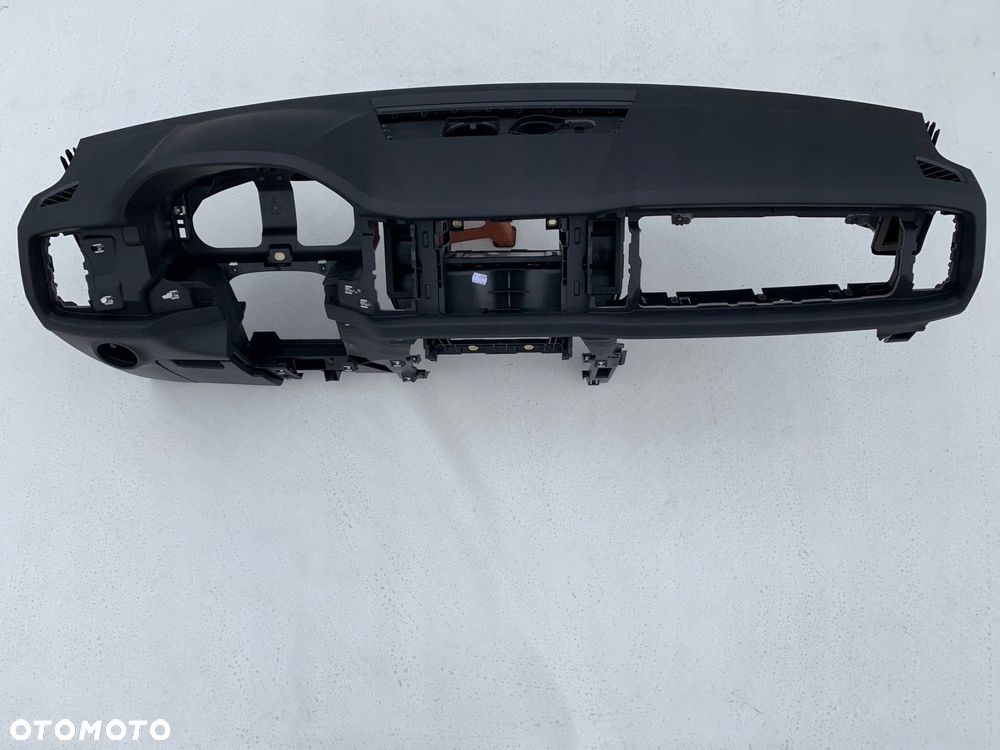 skoda kodiaq deska kokpit konsola poduszki pasy - 4