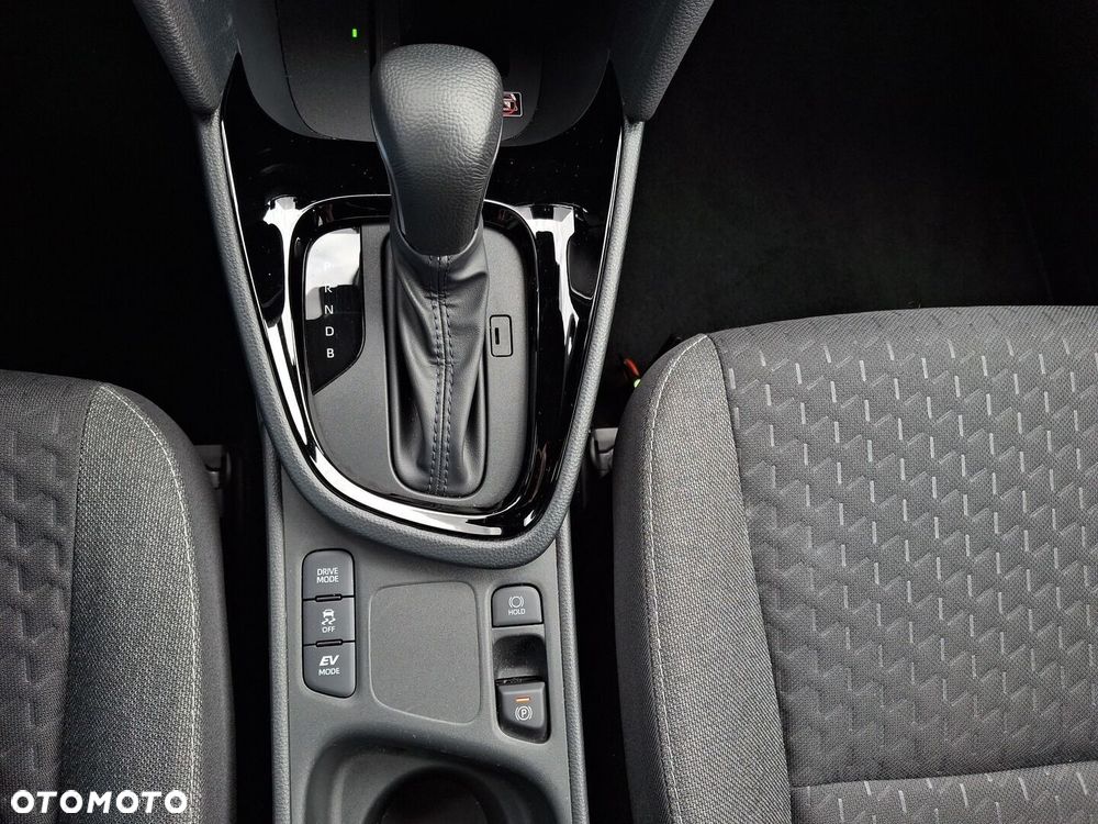 Toyota Yaris Cross Hybrid 1.5 Style - 23