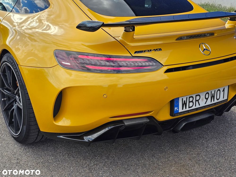 Mercedes-Benz AMG GT R - 27