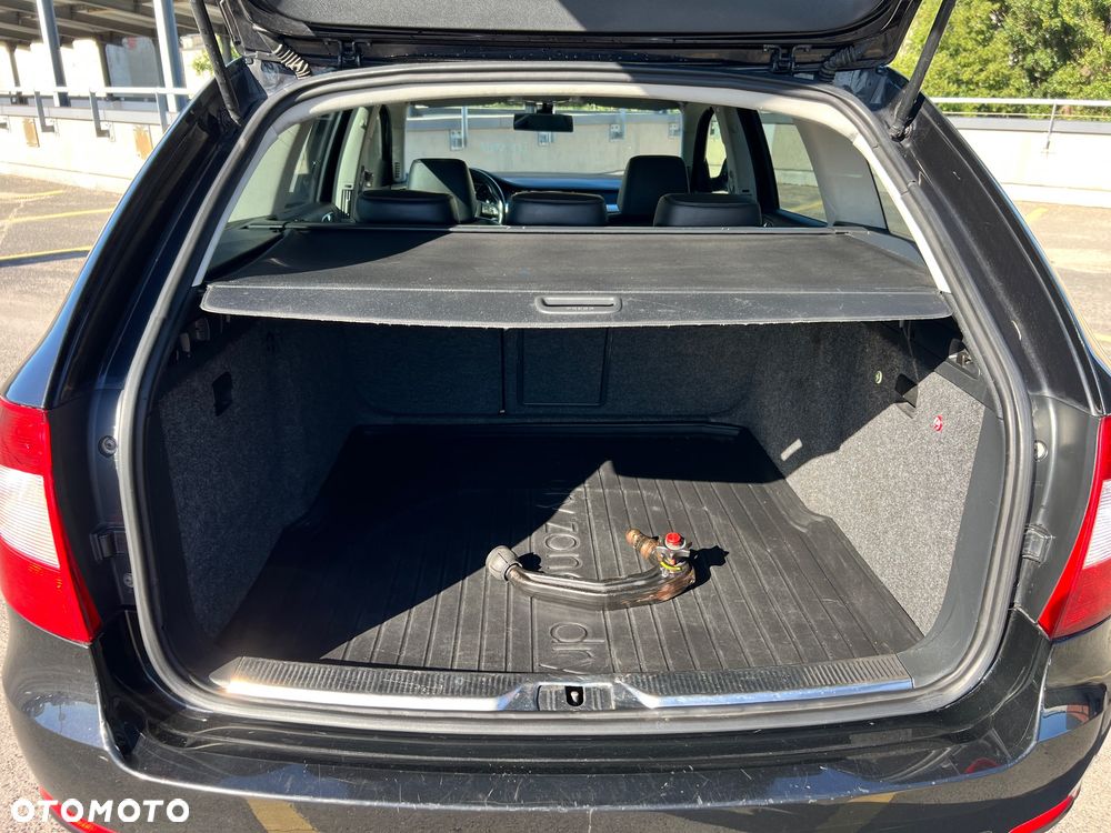 Skoda Superb 2.0 TDI Elegance DSG - 15