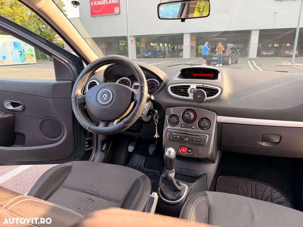 Renault Clio III 1.5dCi Dynamique - 5