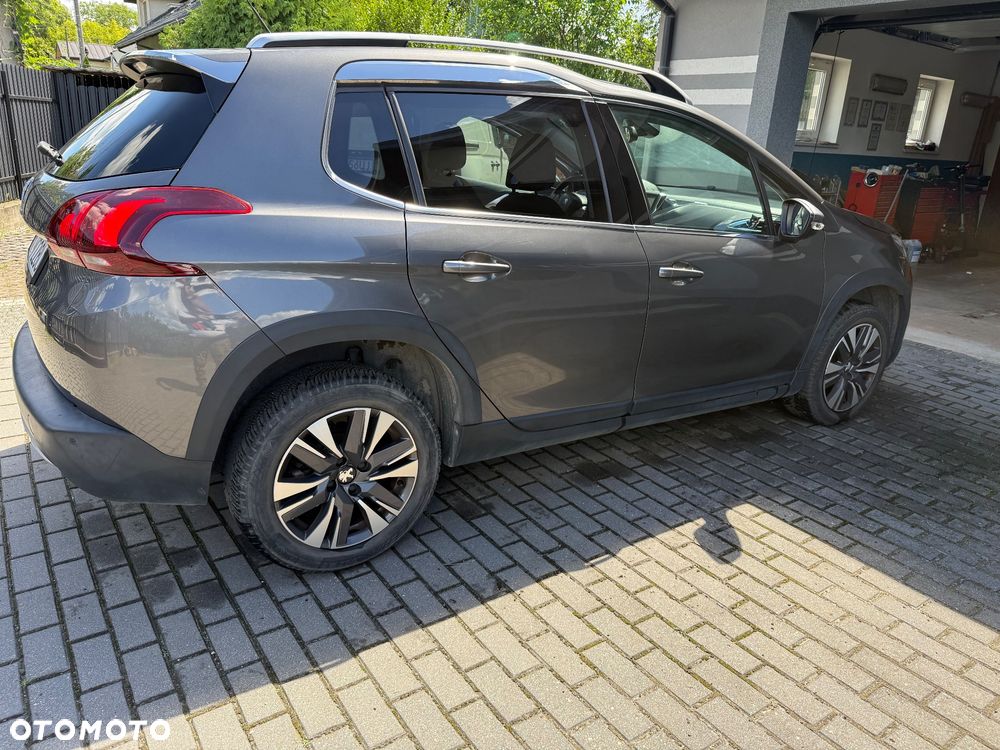 Peugeot 2008 - 4