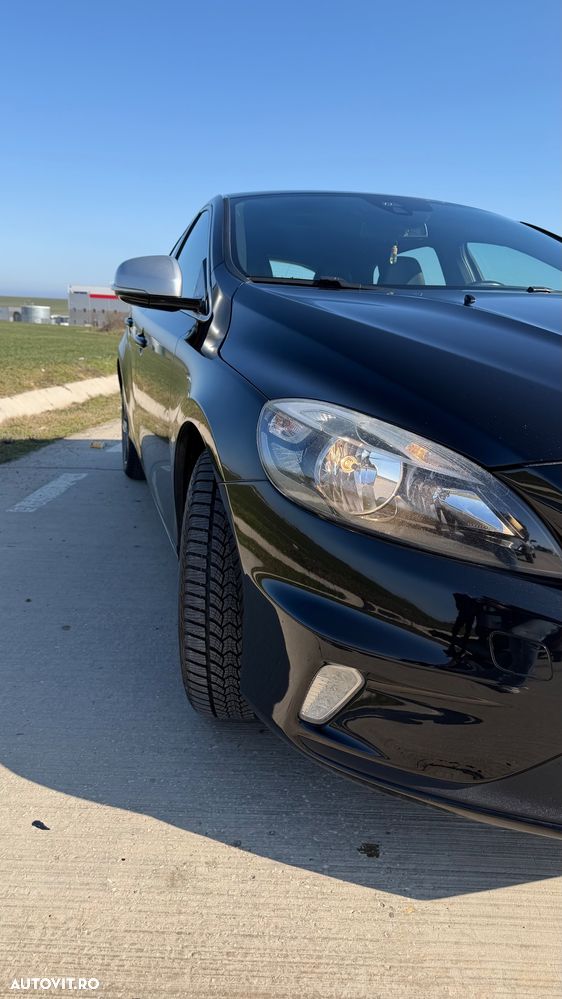 Volvo V40 D4 RDesign - 4