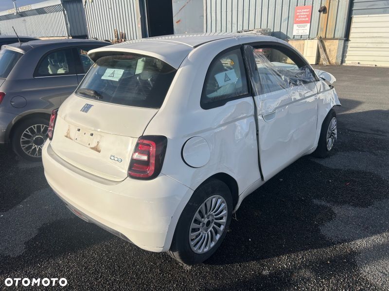 Fiat 500e - 3