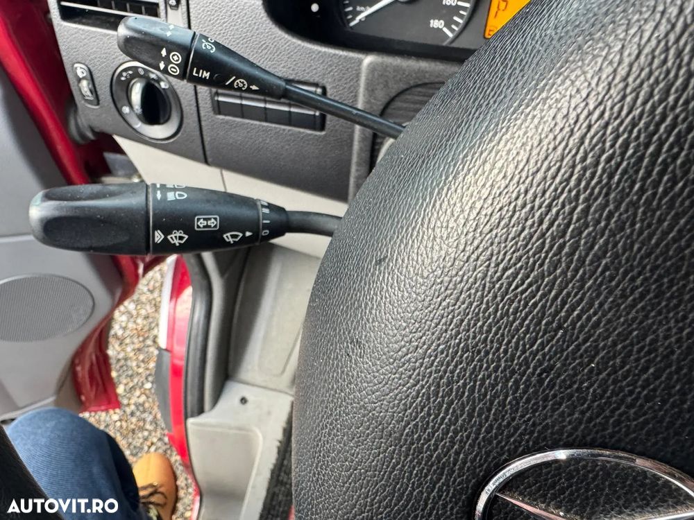 Mercedes-Benz SPRINTER - 11