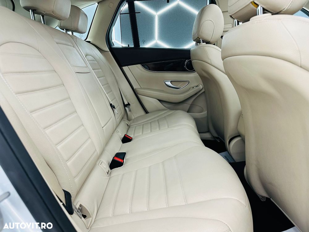 Mercedes-Benz GLC 220 d 4MATIC 9G-TRONIC Exclusive - 8