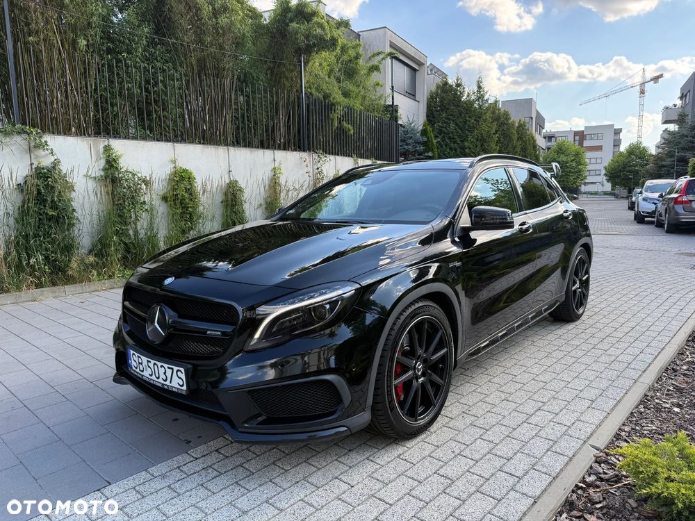 Mercedes-Benz GLA - 1