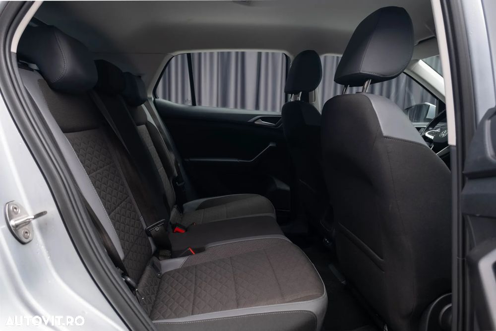 Volkswagen T-Cross 1.0 TSI DSG Style - 31