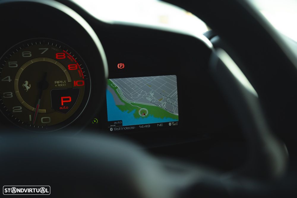 Ferrari 488 GTB - 24