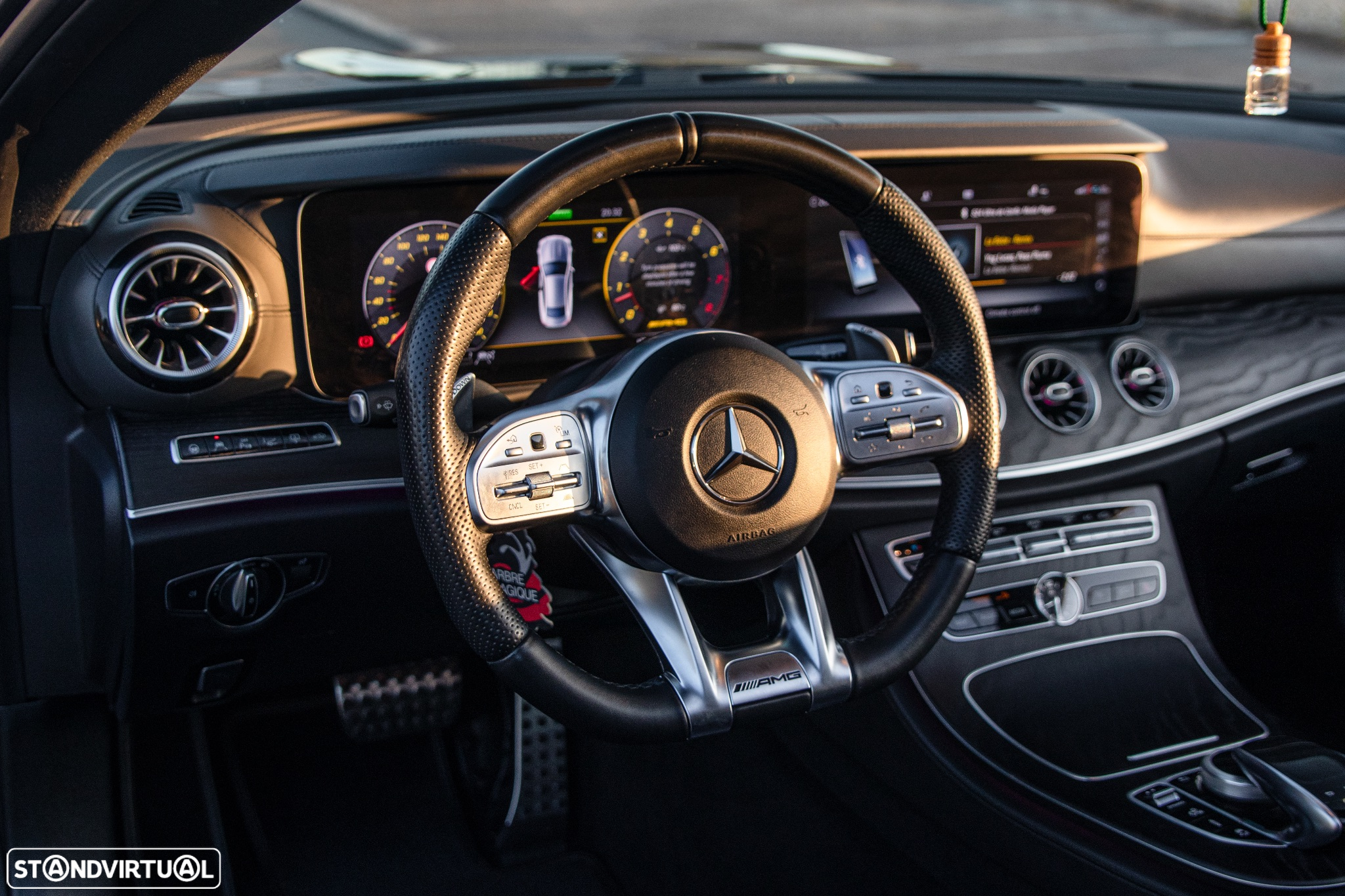 Mercedes-Benz E 53 AMG 4-Matic+ - 17