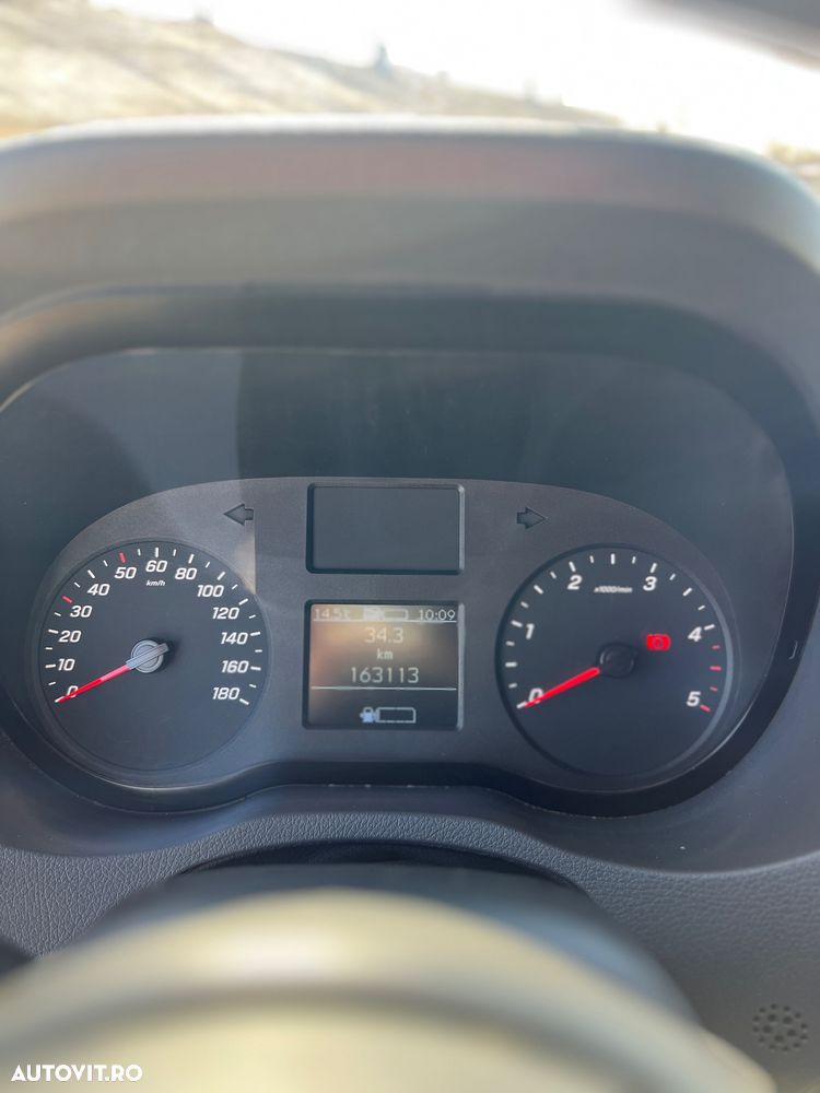 Mercedes-Benz Sprinter 906.235 - 13