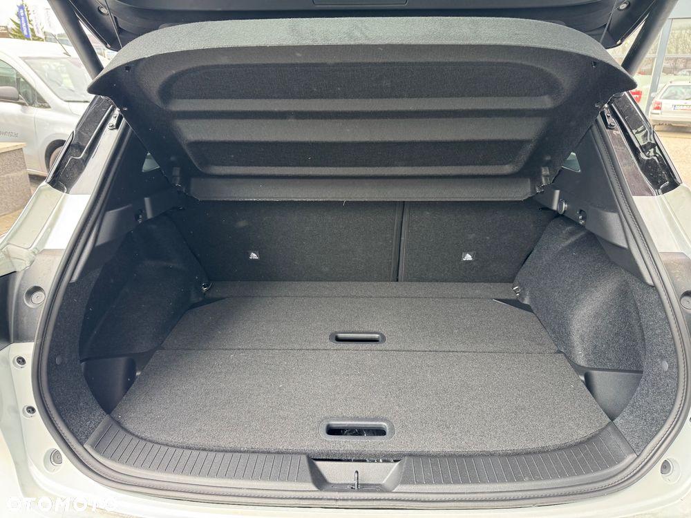 Nissan Qashqai 1.3 DIG-T MHEV 4x4 N-Design Xtronic - 8