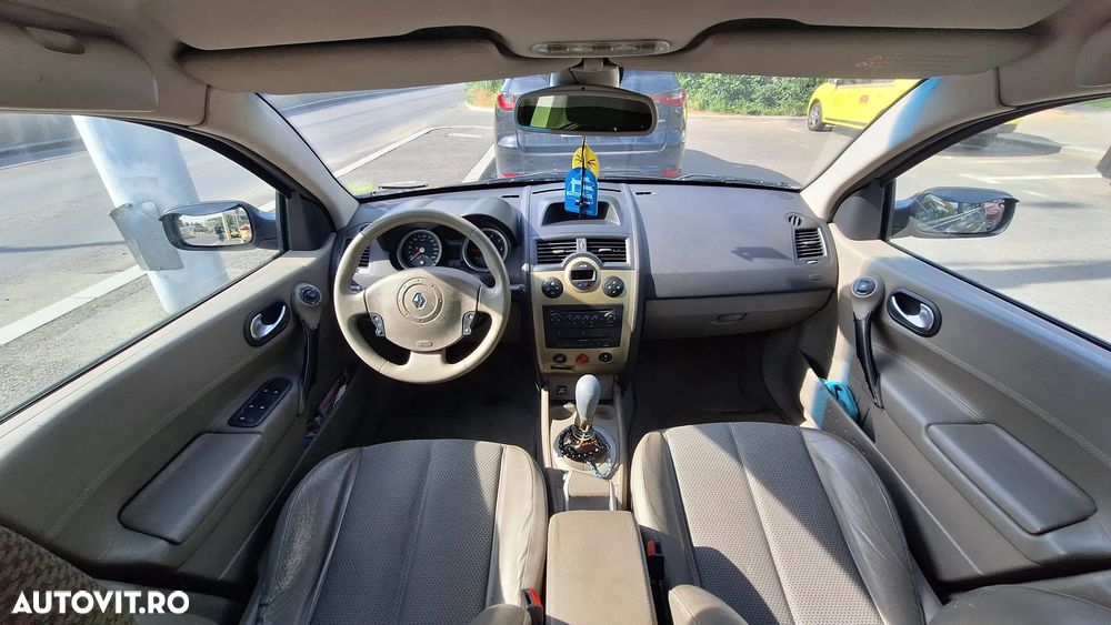 Renault Megane 1.6 Luxe Privilege - 6