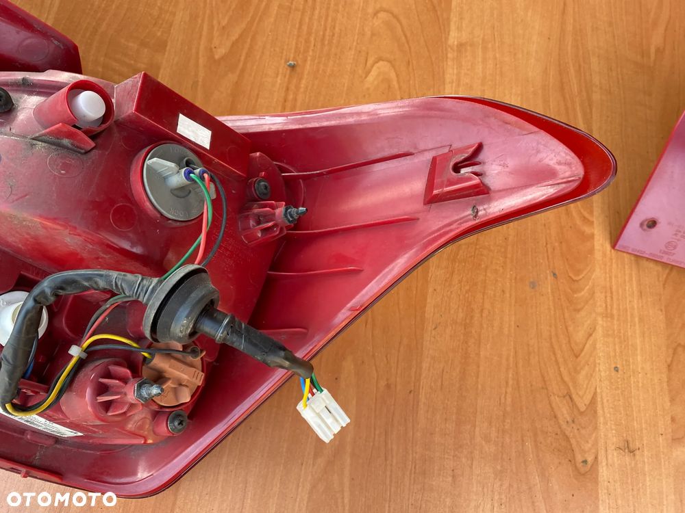 LAMPA TYŁ TYLNA PRAWA LUB LEWA HYUNDAI I10 II - 9