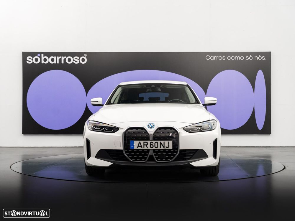 BMW i4 eDrive40 — fotografia 7