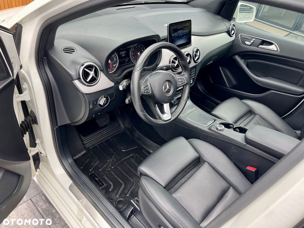Mercedes-Benz Klasa B 250 4-Matic Style - 15