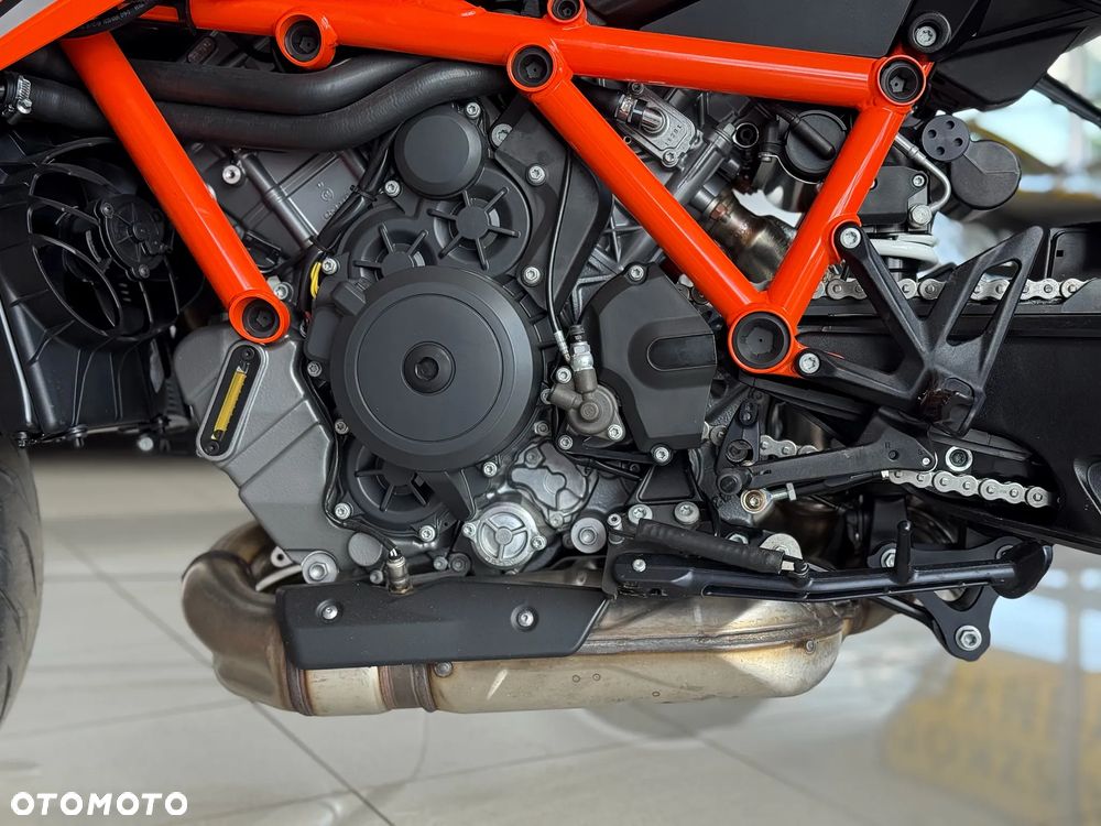 KTM Super Duke - 17