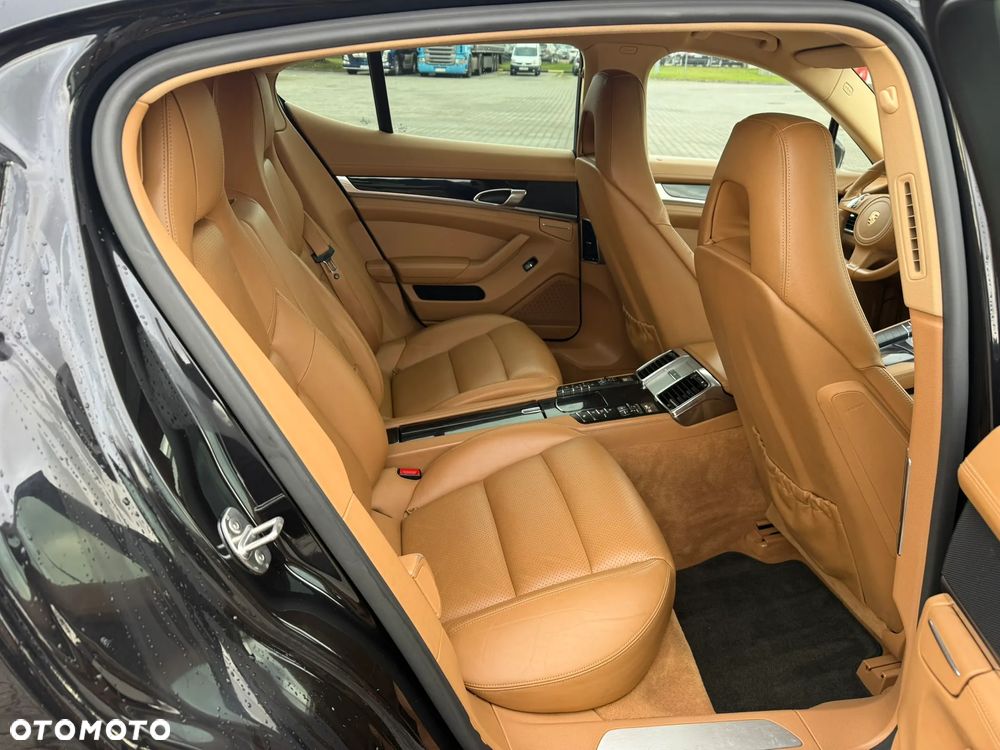 Porsche Panamera Diesel - 6