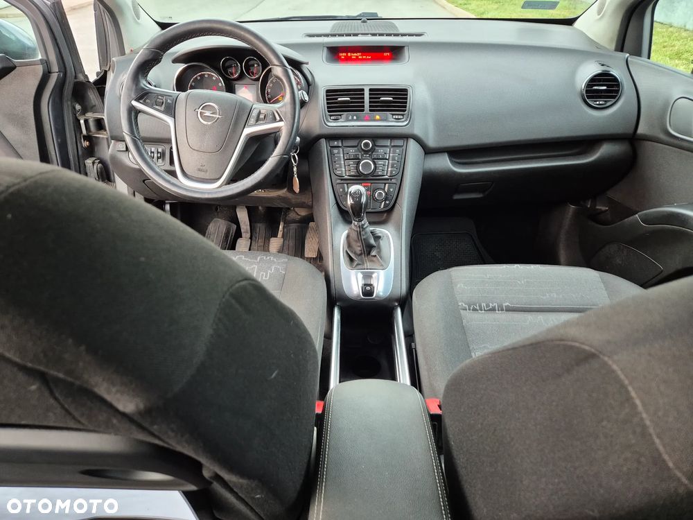 Opel Meriva - 11