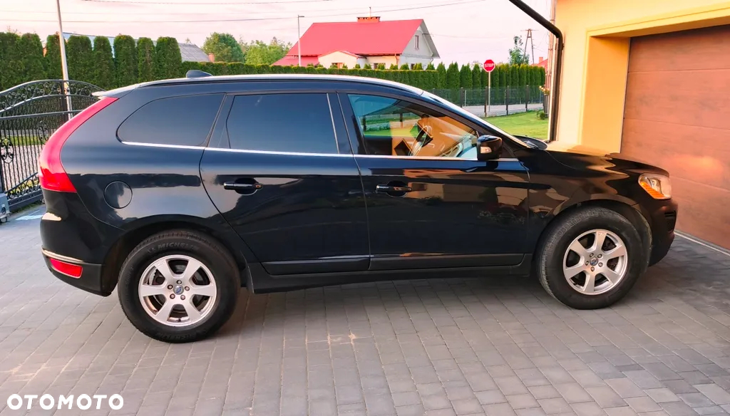 Volvo XC 60 D4 Momentum - 14