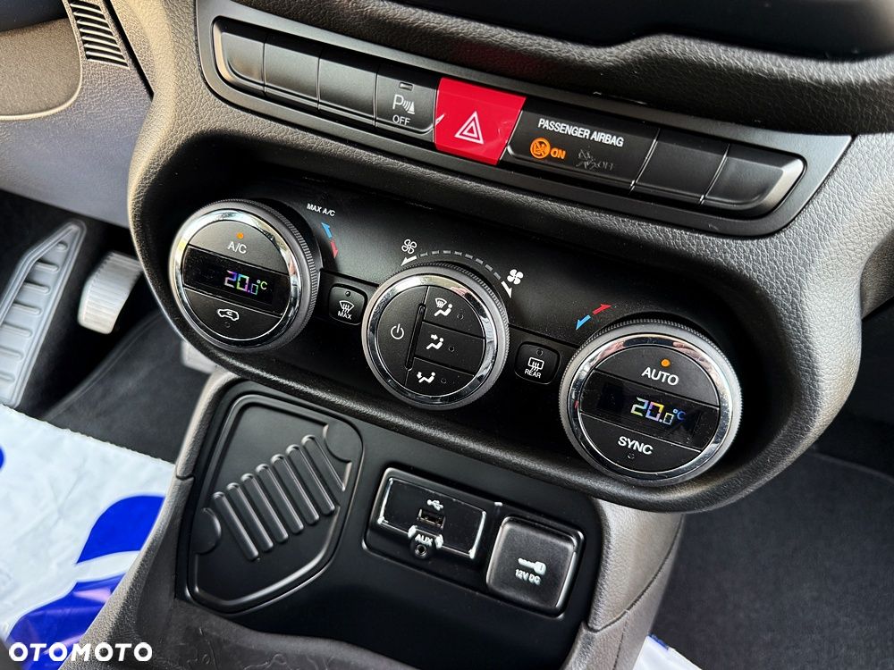 Jeep Renegade 1.6 E-TorQ Sport - 36