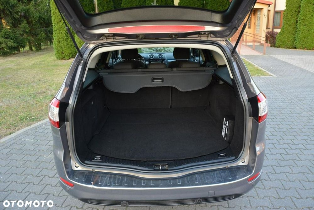 Ford Mondeo 2.0 TDCi Titanium - 27