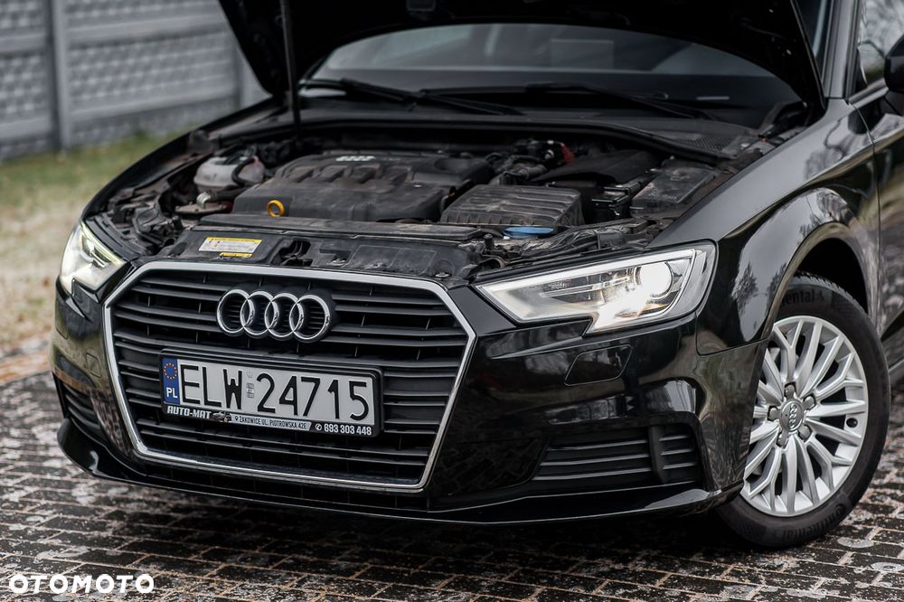 Audi A3 Sportback 1.6 TDI (clean diesel) Ambiente - 36